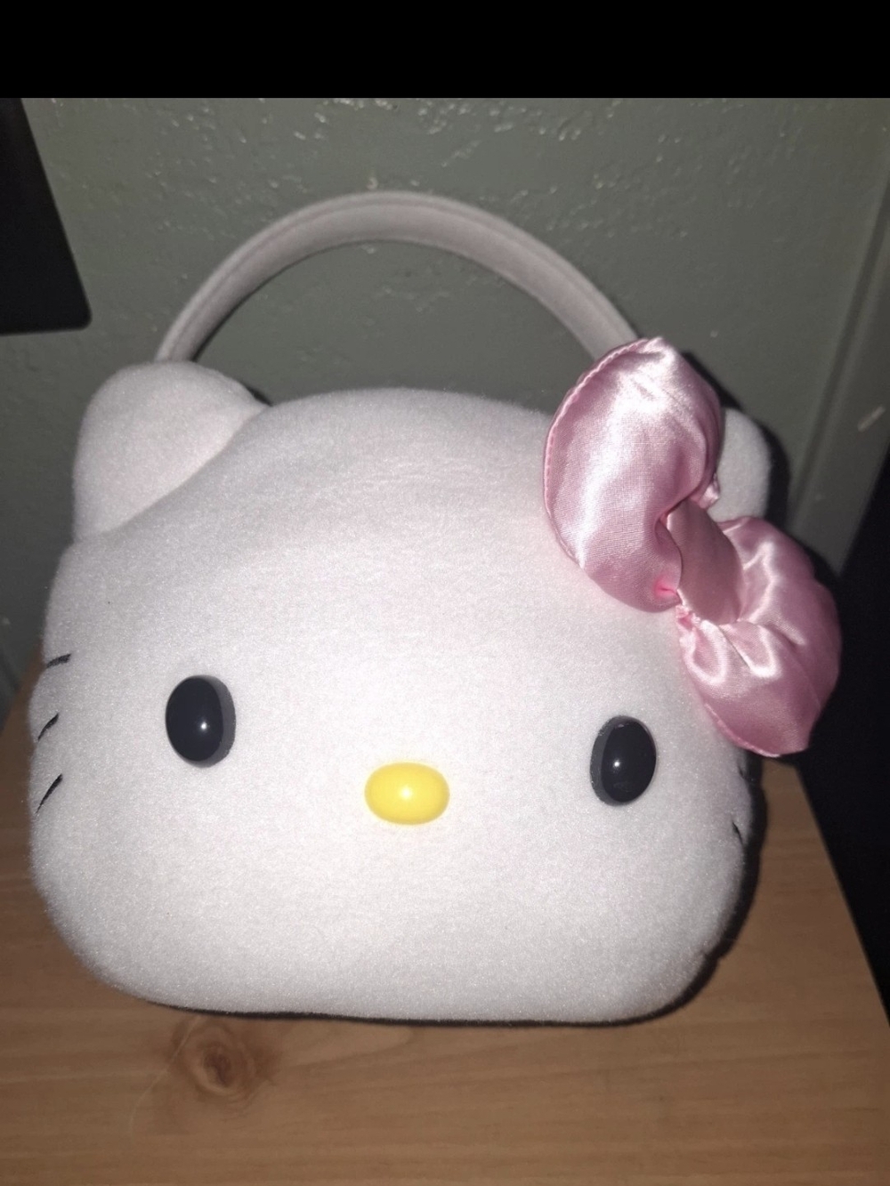 Hello Kitty Sanrio Plush Basket - Picture 6 of 7